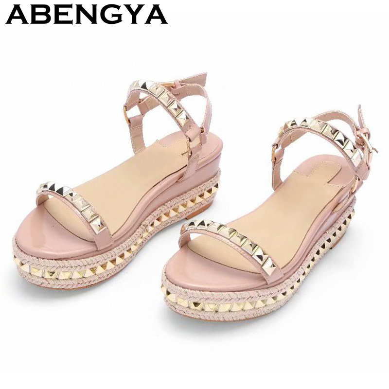 แฟชั่นคลาสสิกหนาแพลตฟอร์ม WEDG - Leather Classic Strap บทวิจารณ์และราคา